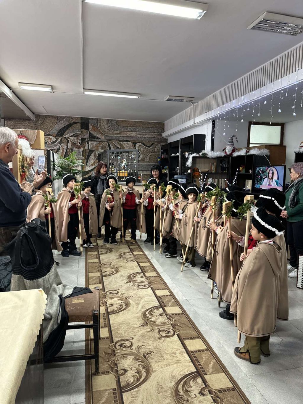 Седем години подаряваме усмивка - ДГ 18 Пчелица - Казанлък